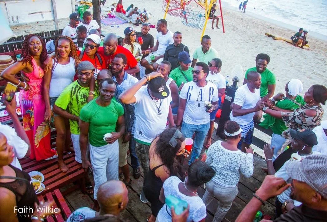 Members in fellowship at the Independence Day Beach Outing, 2019 (photograph 5 of 5)